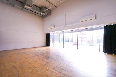Dance & Yoga Studio in TottenhamDance & Yoga Studio in Tottenham基础图库3